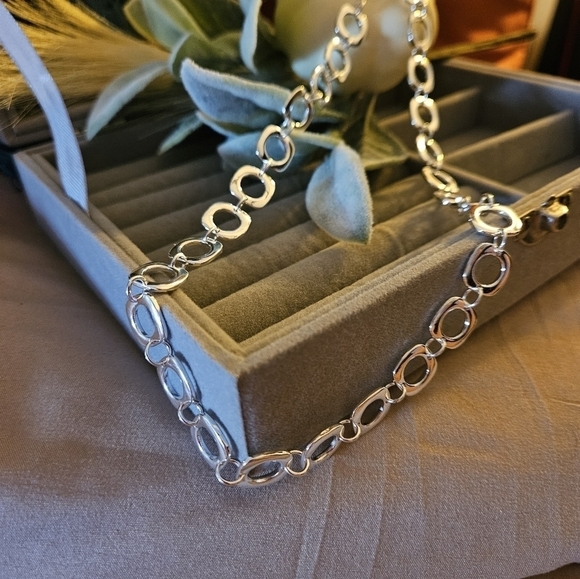 COPY - Elegant, 18 inch, 925 Sterling silver. Square round chain necklace. - Picture 3 of 5